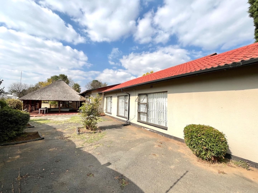 4 Bedroom Property for Sale in Ridgeway Gauteng