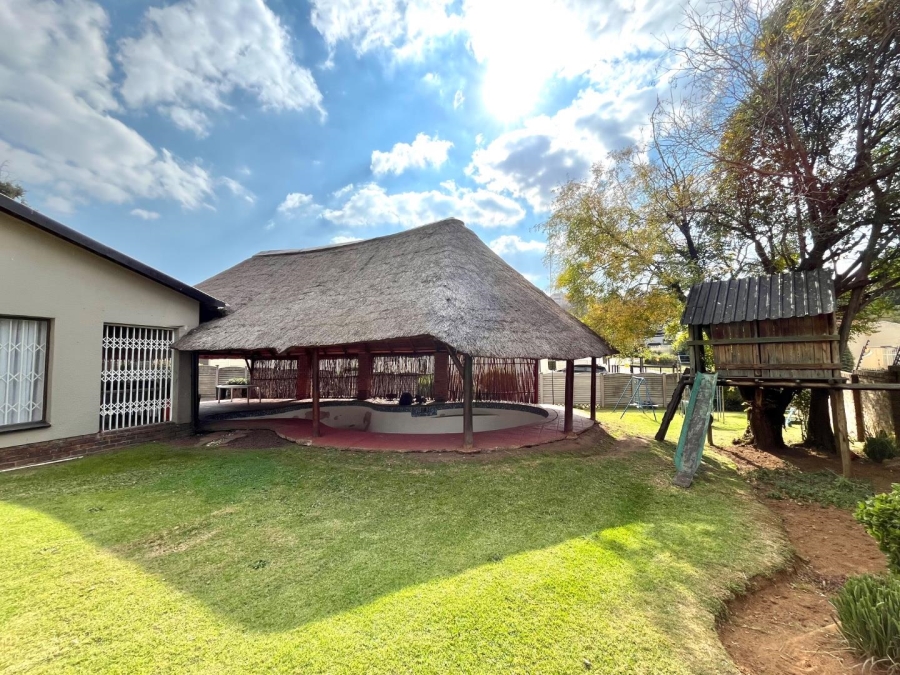 4 Bedroom Property for Sale in Ridgeway Gauteng