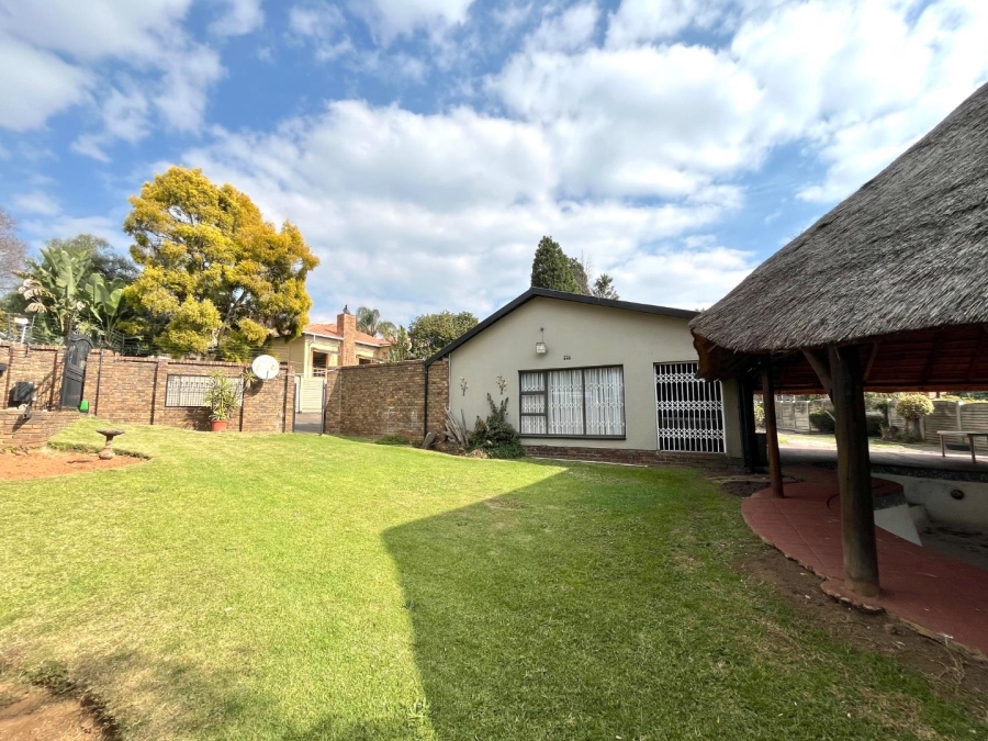 4 Bedroom Property for Sale in Ridgeway Gauteng