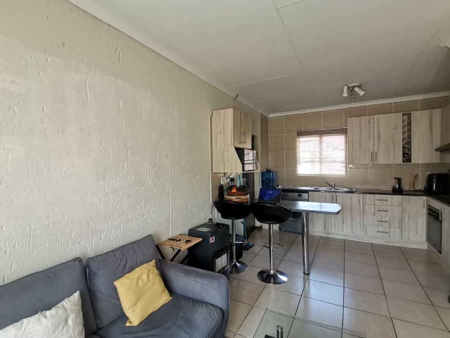 2 Bedroom Property for Sale in Ormonde Gauteng