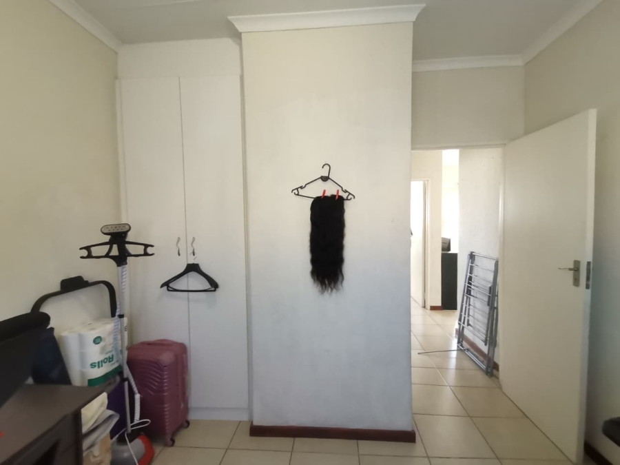 2 Bedroom Property for Sale in Ormonde Gauteng