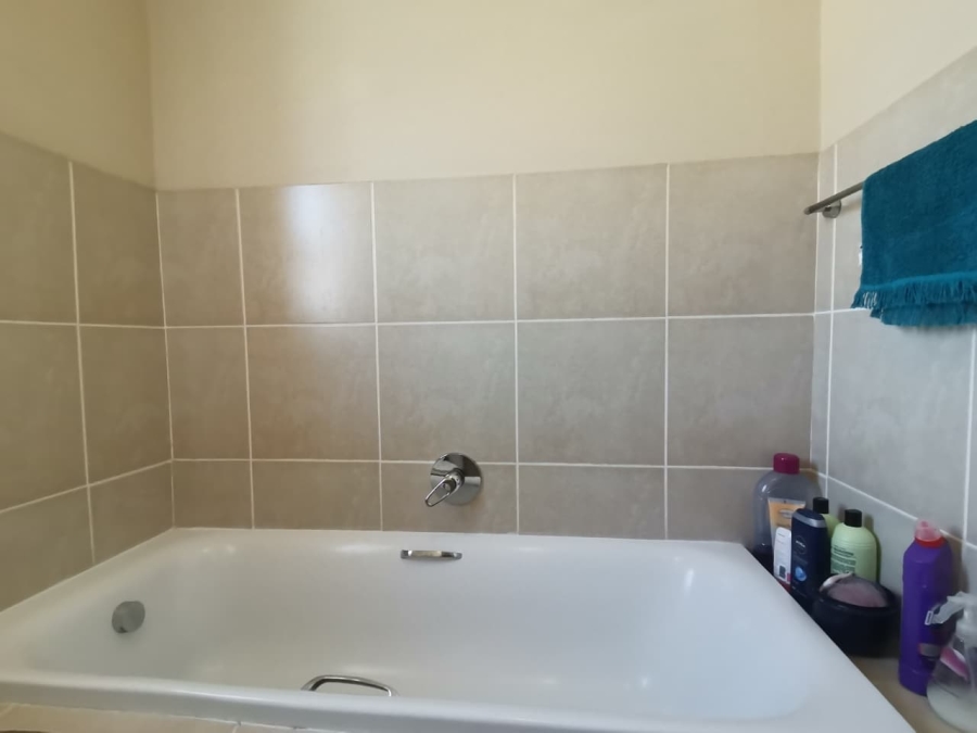 2 Bedroom Property for Sale in Ormonde Gauteng