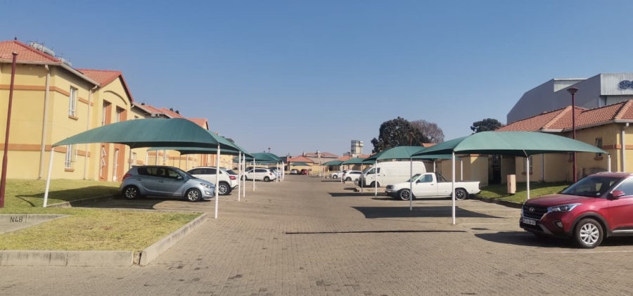 2 Bedroom Property for Sale in Ormonde Gauteng