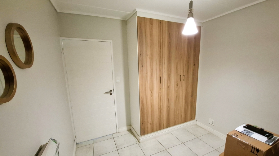 To Let 2 Bedroom Property for Rent in Linbro Park Gauteng