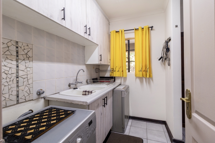 4 Bedroom Property for Sale in Douglasdale Gauteng