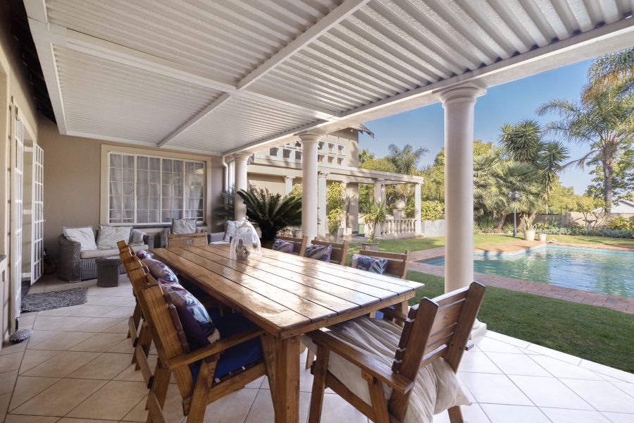 4 Bedroom Property for Sale in Douglasdale Gauteng