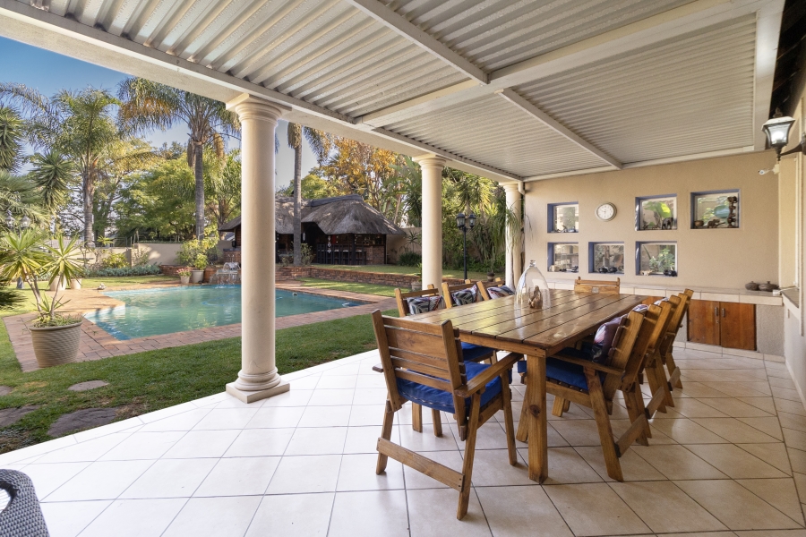 4 Bedroom Property for Sale in Douglasdale Gauteng