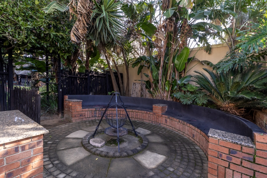 4 Bedroom Property for Sale in Douglasdale Gauteng