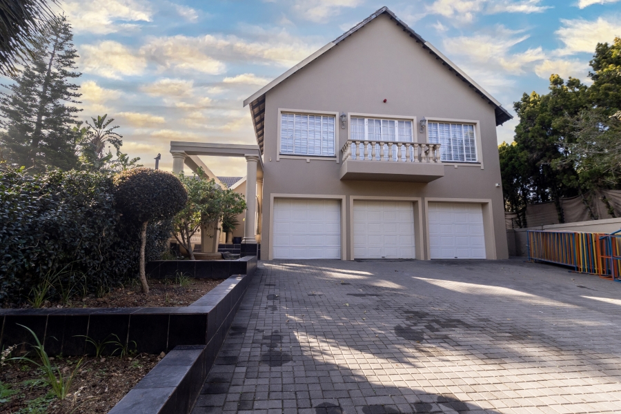4 Bedroom Property for Sale in Douglasdale Gauteng