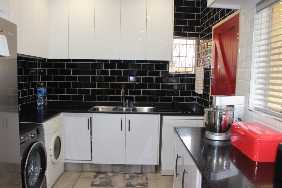 3 Bedroom Property for Sale in Horison Gauteng