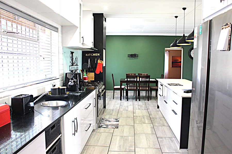 3 Bedroom Property for Sale in Horison Gauteng