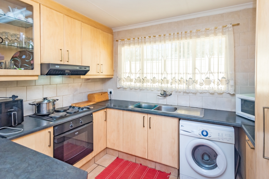3 Bedroom Property for Sale in Horison Gauteng