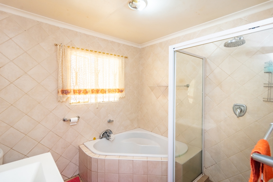 3 Bedroom Property for Sale in Horison Gauteng