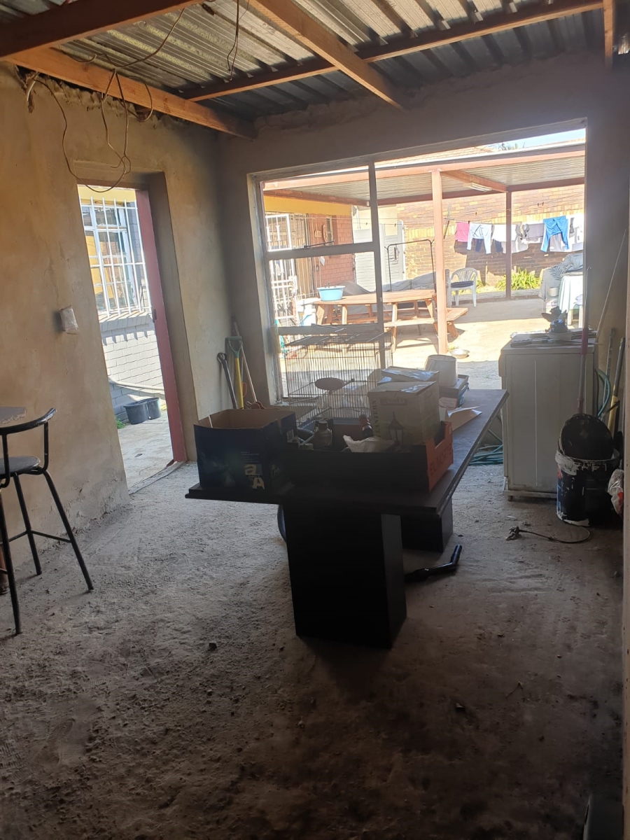 2 Bedroom Property for Sale in South Hills Gauteng