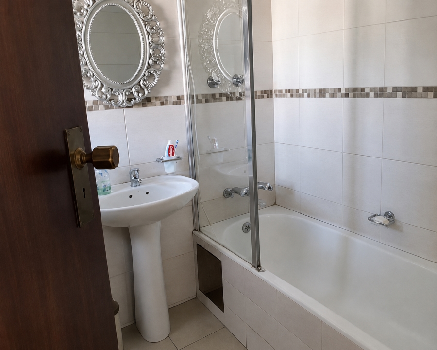 3 Bedroom Property for Sale in Buccleuch Gauteng