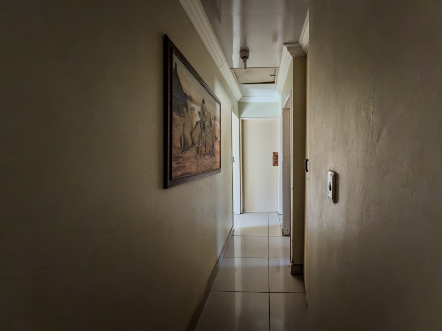 5 Bedroom Property for Sale in Garsfontein Gauteng