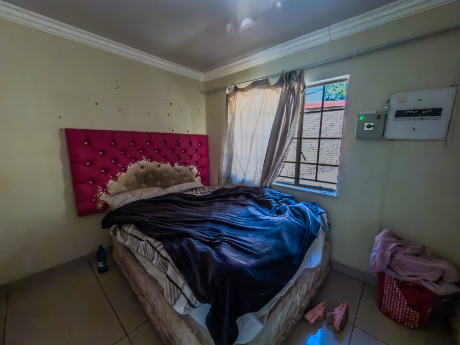 5 Bedroom Property for Sale in Garsfontein Gauteng