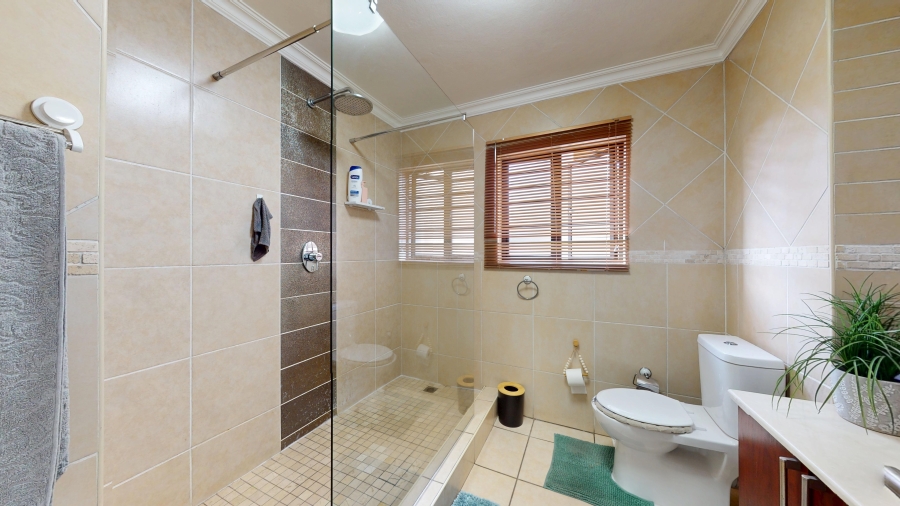 3 Bedroom Property for Sale in Primrose Gauteng