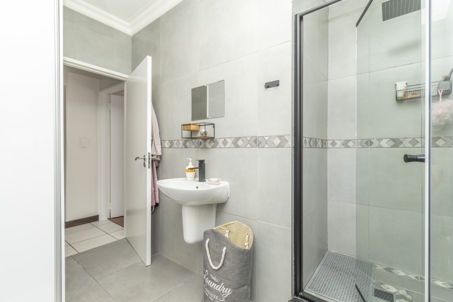 To Let 2 Bedroom Property for Rent in Sunninghill Gauteng