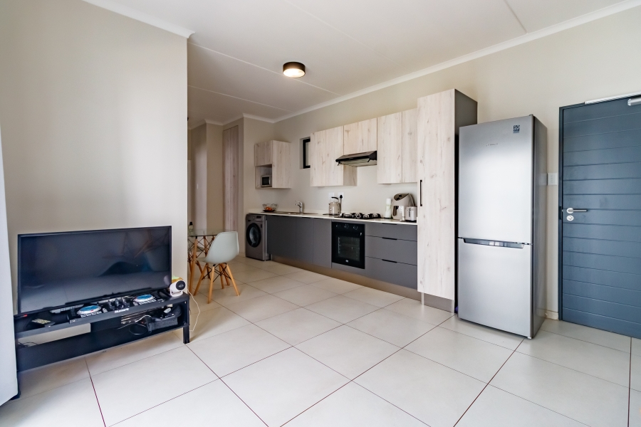 2 Bedroom Property for Sale in Erand Gardens Gauteng