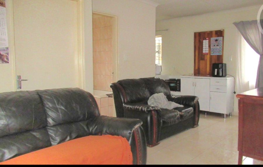 3 Bedroom Property for Sale in Windmill Park Gauteng