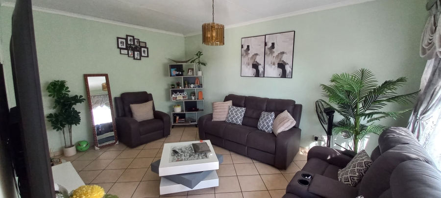 3 Bedroom Property for Sale in Vanderbijlpark Cw 6 Gauteng