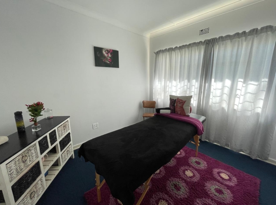 5 Bedroom Property for Sale in Edendale Gauteng