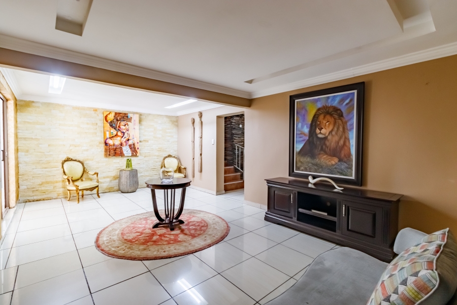5 Bedroom Property for Sale in Randjesfontein A H Gauteng