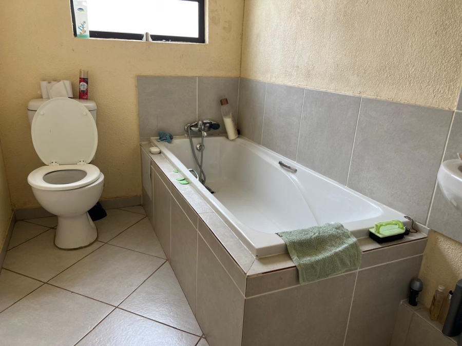 3 Bedroom Property for Sale in Sharon Park Gauteng