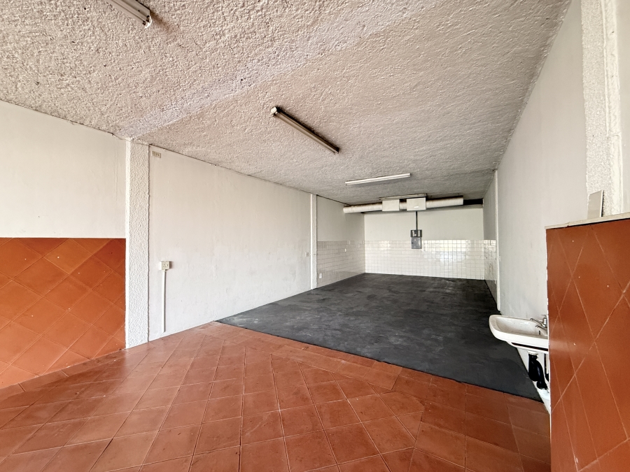 To Let Commercial Property for Rent in Halfway House Gauteng