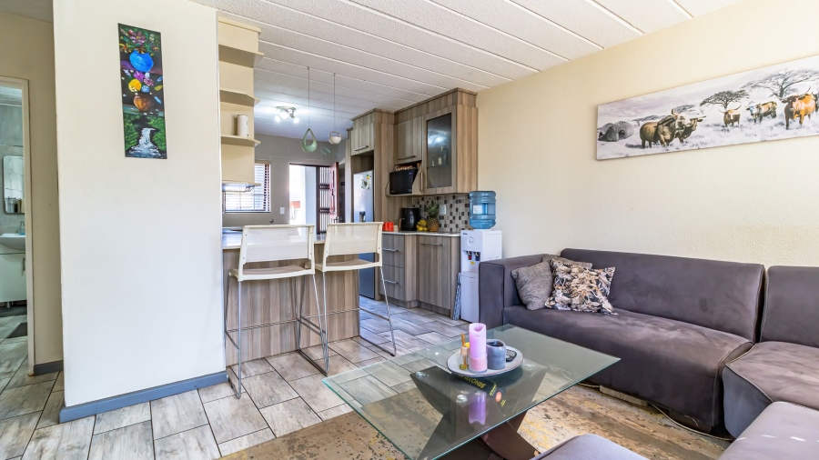 2 Bedroom Property for Sale in Verwoerdpark Gauteng