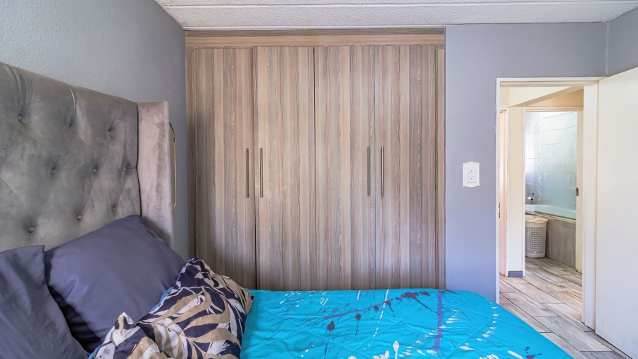 2 Bedroom Property for Sale in Verwoerdpark Gauteng