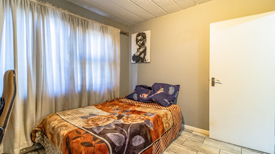 2 Bedroom Property for Sale in Verwoerdpark Gauteng