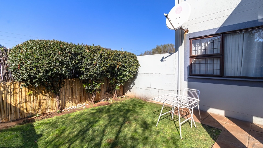 2 Bedroom Property for Sale in Verwoerdpark Gauteng