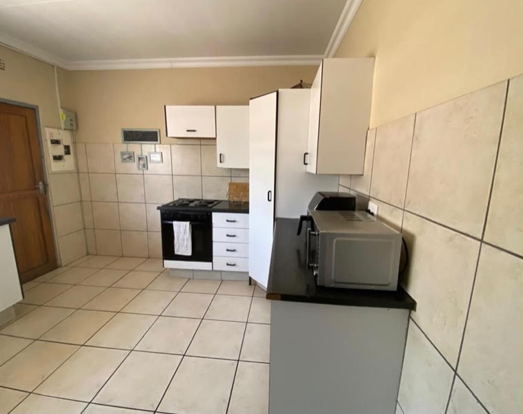 2 Bedroom Property for Sale in Vanderbijlpark CW 5 Gauteng