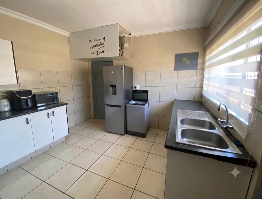 2 Bedroom Property for Sale in Vanderbijlpark CW 5 Gauteng