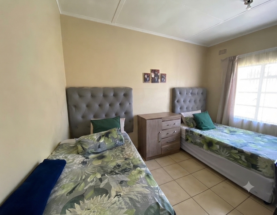 2 Bedroom Property for Sale in Vanderbijlpark CW 5 Gauteng