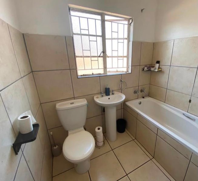 2 Bedroom Property for Sale in Vanderbijlpark CW 5 Gauteng