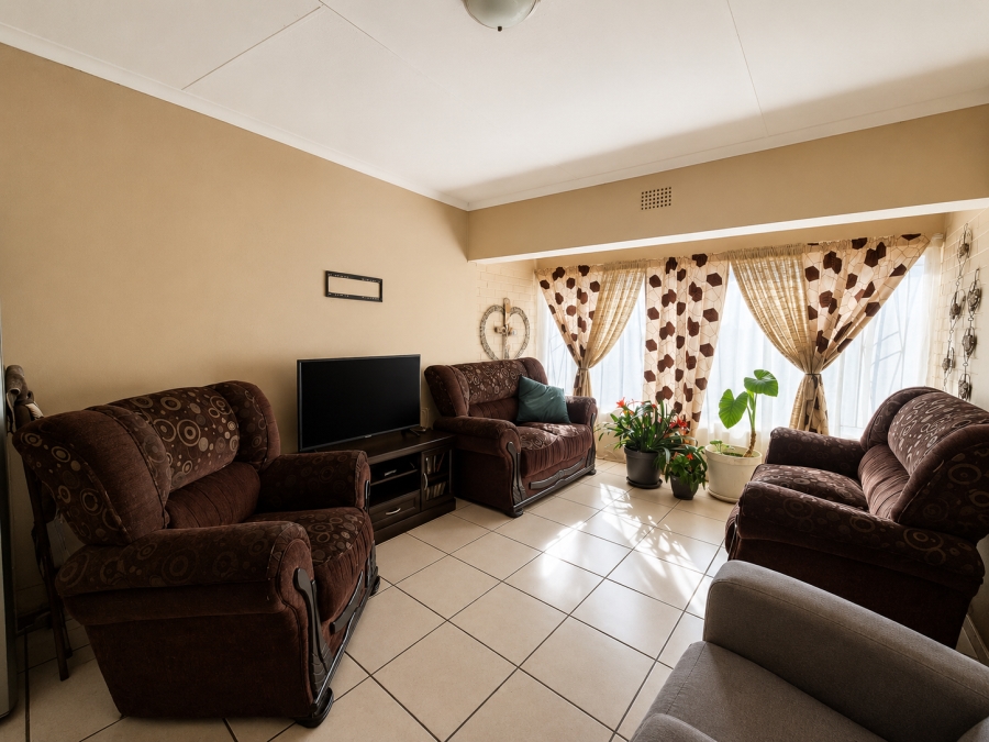 2 Bedroom Property for Sale in Three Rivers Gauteng