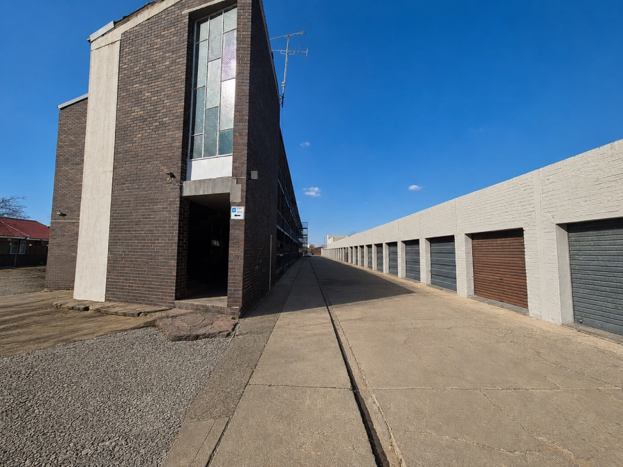2 Bedroom Property for Sale in Three Rivers Gauteng