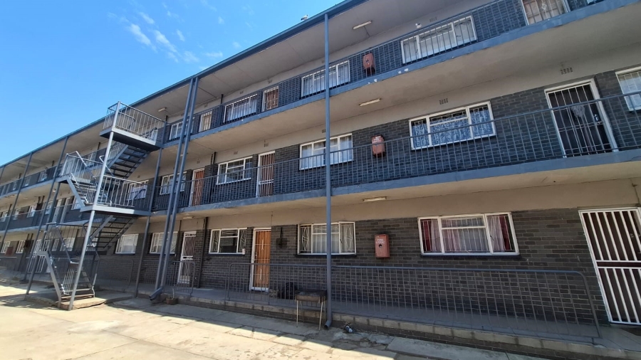 2 Bedroom Property for Sale in Three Rivers Gauteng