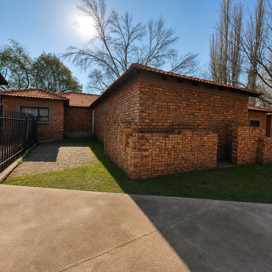 3 Bedroom Property for Sale in Rensburg Gauteng
