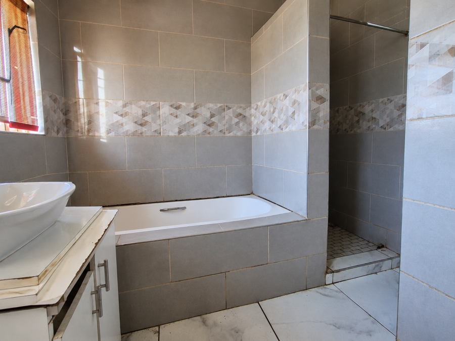 3 Bedroom Property for Sale in Duncanville Gauteng