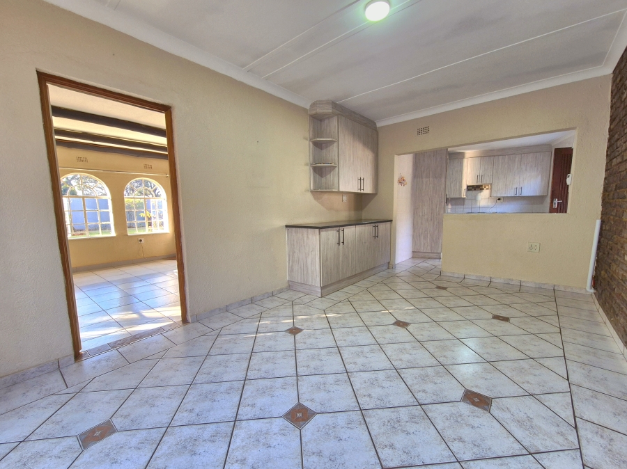 5 Bedroom Property for Sale in Dalpark Proper Gauteng