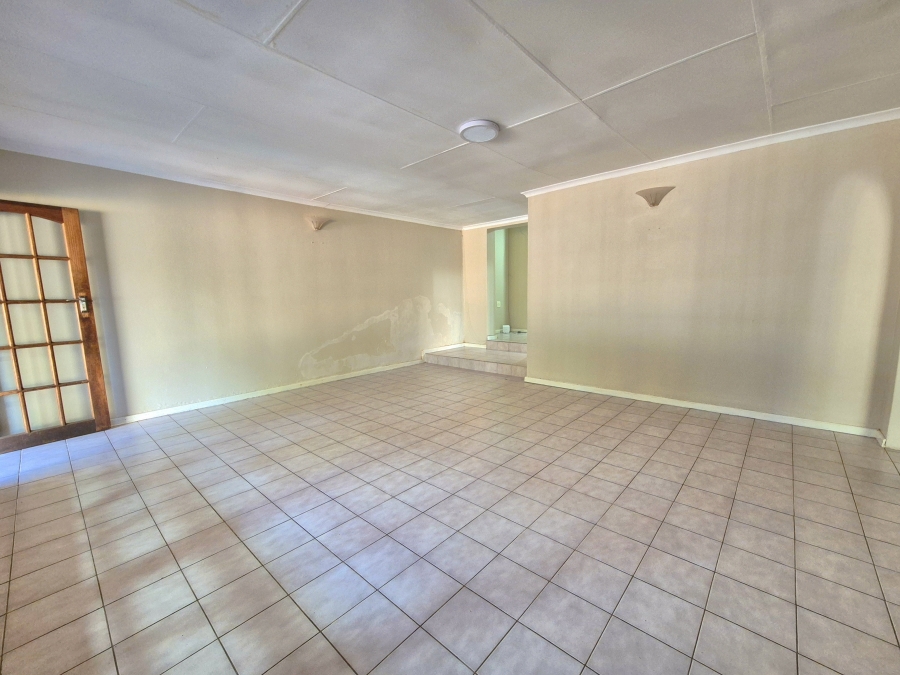5 Bedroom Property for Sale in Dalpark Proper Gauteng