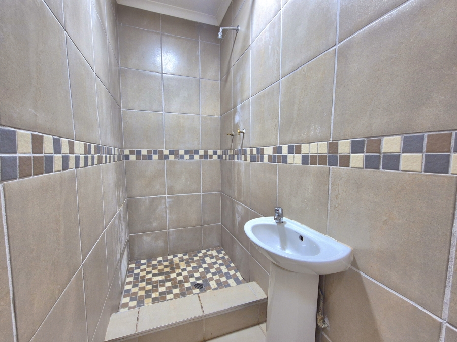 5 Bedroom Property for Sale in Dalpark Proper Gauteng