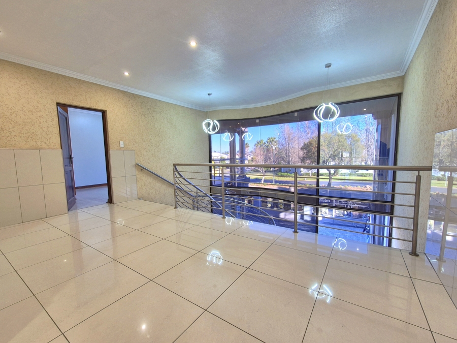 5 Bedroom Property for Sale in Helderwyk Gauteng
