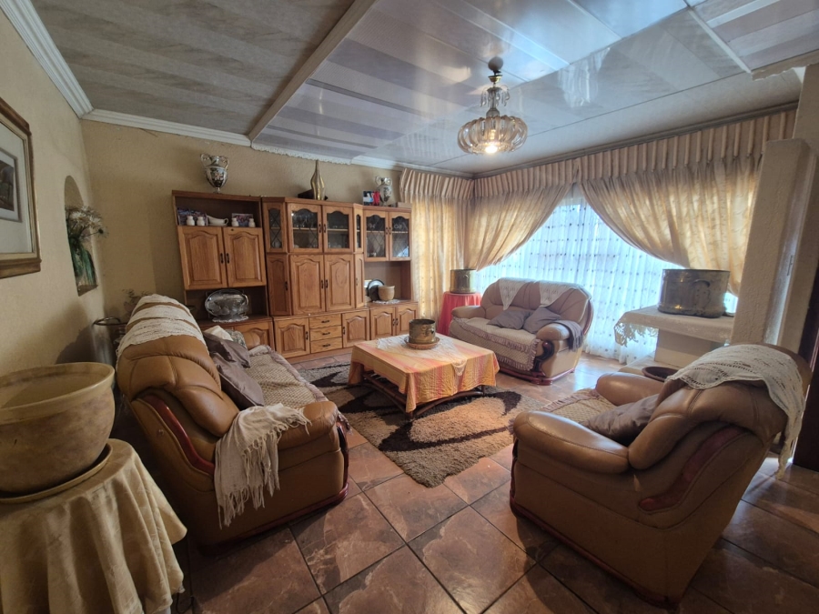 3 Bedroom Property for Sale in Steelview Gauteng