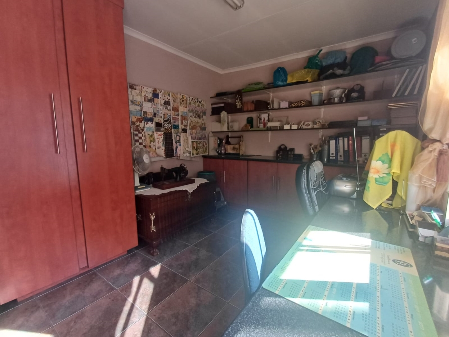 3 Bedroom Property for Sale in Vanderbijlpark SE 2 Gauteng