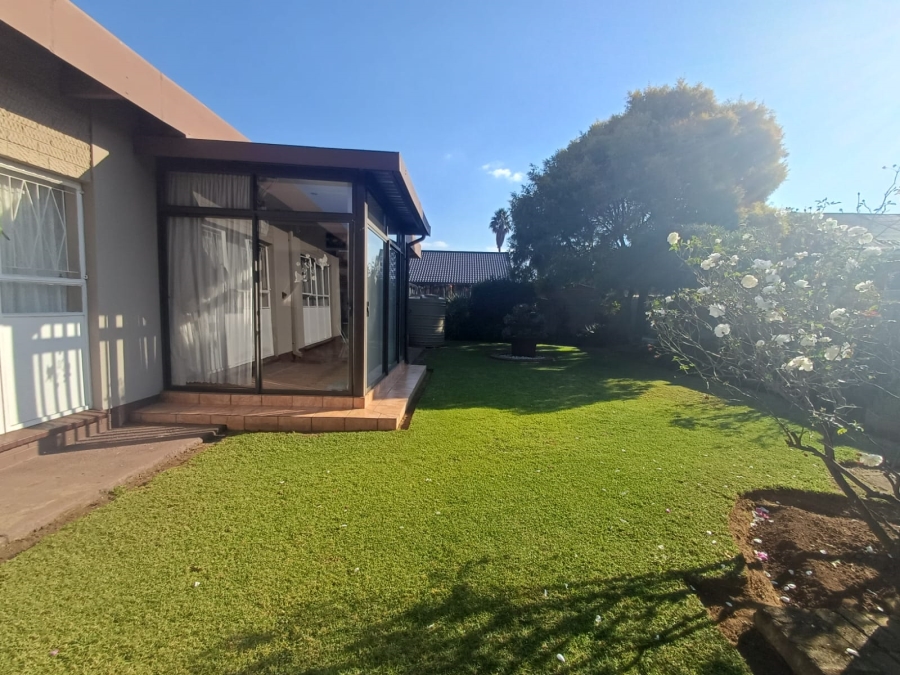 3 Bedroom Property for Sale in Vanderbijlpark SE 2 Gauteng